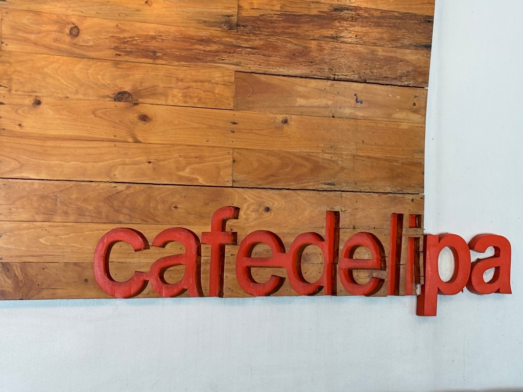 Cafe de Lipa Signage